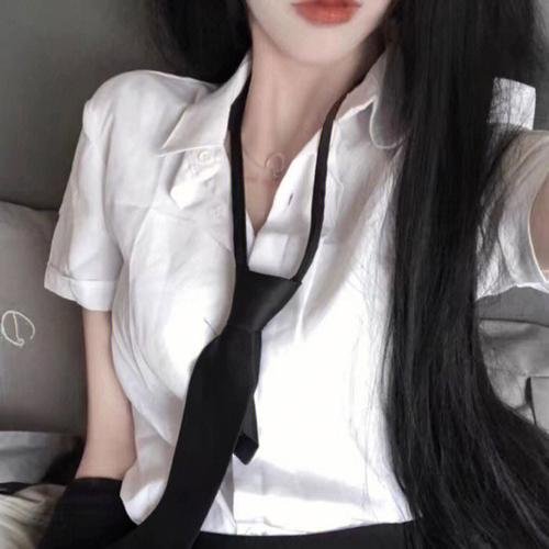 麻烦家族 在线观看封面